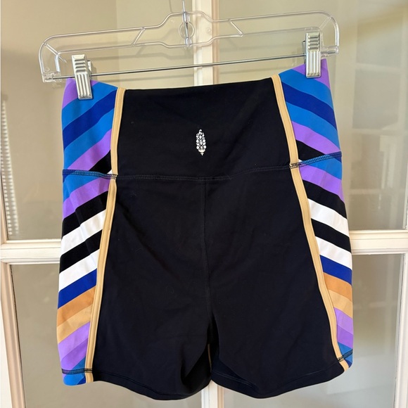 FP MOVEMENT Patterned Bike Shorts in Black Combo - Picture 4 of 6